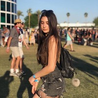 Aku merasa seperti orang susah. Aku tidak bisa hidup seperti ini lagi. Aku selalu kehabisan uang. Aku pikir ibuku harus memberi saya setidaknya $2500 (Rp 33 jutaan) sebulan hanya untuk menutupi pengeluaran dasarku, tambahnya.Foto: Instagram