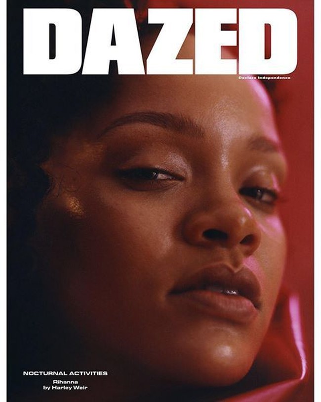 Rihanna memang suka makeup. Namun untuk pemotretan dengan Dazed pada Desember 2017, ia menanggalkan riasan dan tampil bare face. Sekilas penampilannya tak dikenali namun ia tetap terlihat cantik. Foto: Instagram