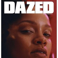 Rihanna memang suka makeup. Namun untuk pemotretan dengan Dazed pada Desember 2017, ia menanggalkan riasan dan tampil bare face. Sekilas penampilannya tak dikenali namun ia tetap terlihat cantik. Foto: Instagram