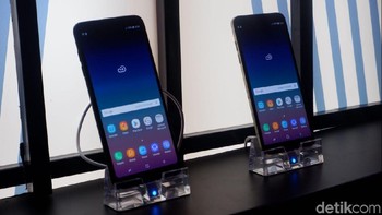 Galaxy A6 bakal dijual seharga Rp 3,799 juta. Sementara Galaxy A6+ bakal dilepas Rp 4,899 juta. Foto: detikINET/Adi Fida Rahman