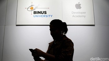 Apple bekerja sama dengan Universitas Binus sebagai penyedia murid-murid gelombang pertama di akademi ini. (Foto: detikINET/Ari Saputra, Teks: Muhamad Imron Rosyadi)