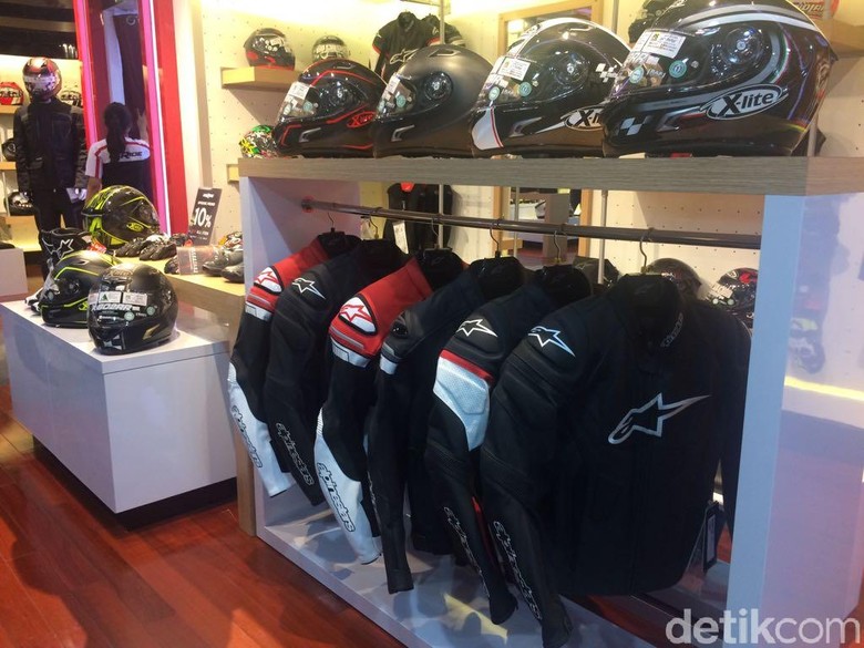Dear Pemotor, Ini Jaket Alpinestar Terbaru yang Akan Hadir di RI Foto: Khairul Imam Ghozali Dear Pemotor, Ini Jaket Alpinestar Terbaru yang Akan Hadir di RI Foto: Khairul Imam Ghozali