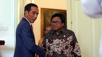 Di awal pertemuan, OSO tampak melemparkan canda kepada Jokowi. Jokowi juga mengaku sering bertemu OSO di berbagai kesempatan.