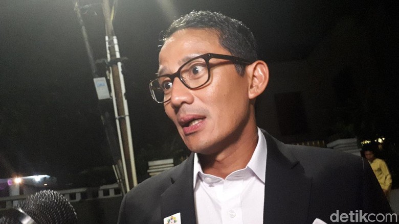 Sandi Minta Pemkot Bekasi Talangi Duit Kompensasi Warga Bantar Gebang Sandi Minta Pemkot Bekasi Talangi Duit Kompensasi Warga Bantar Gebang