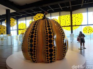 Yuk Masuki Pengalaman Halusinasi Keren Yayoi Kusuma