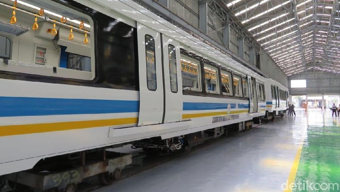 Sebanyak 6 Gerbong LRT Sumatera Selatan di Palembang sedang dibuat di pabrik PT INKA (Persero), Madiun, Jawa Timur. Yuk, intip foto-fotonya.