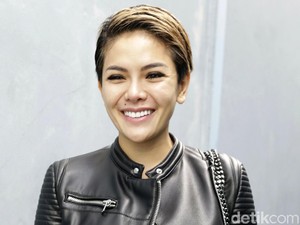 Via Vallen Tak Sebut Pelaku Pelecehan, Nikita Mirzani: Jadi Undang Fitnah