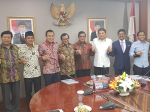 Dikritik Fadli Zon, Seskab: Pertemuan Sekjen Parpol di Jam Istirahat