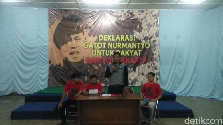 Relawan: Gatot Pantas Jadi Capres Karena Dekat dengan Ulama Relawan: Gatot Pantas Jadi Capres Karena Dekat dengan Ulama
