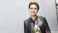 Istri Dipo Latief itupun sempat membagi pengalamannya usai melaksanakan operasi organ intimnya itu. Pool/Palevi S/detikFoto.