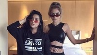 Jedar juga mengunggah foto kebersamaannya dengan Rozma Suhardi. (Dok. Instagram/inijedar)