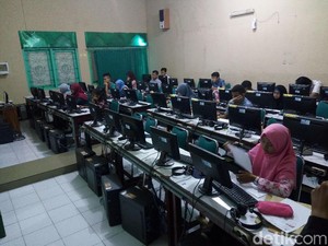 716 Peserta Tak Hadiri Tes SBMPTN di Solo
