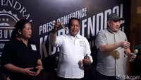 Daripada mendatangkan maksiat, jadi saya meminta petani untuk menanami lahannya dengan kopi namun para petani yang tidak memiliki pembeli atau pasar untuk memperjualbelikan hasil kopinya ragu. Jadi saya janji untuk beli produksi kopi petani, kata Buwas dalam peluncuran produk kopinya di Jakarta Selatan, Selasa (8/5/2018).