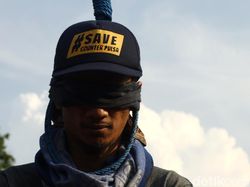 Ketika Pedagang Pulsa Gantung Diri di Depan Istana