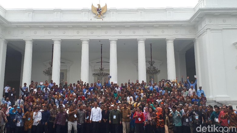 Di Depan Nelayan, Jokowi Tegaskan Susi Tak Ada Kepentingan Politik Di Depan Nelayan, Jokowi Tegaskan Susi Tak Ada Kepentingan Politik
