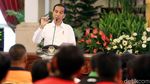 Foto: Jokowi Dengarkan Curhat Sopir Truk di Istana