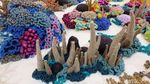 Menghipnotis! Rajutan Dunia Bawah Laut Mulyana di Art Jog 11
