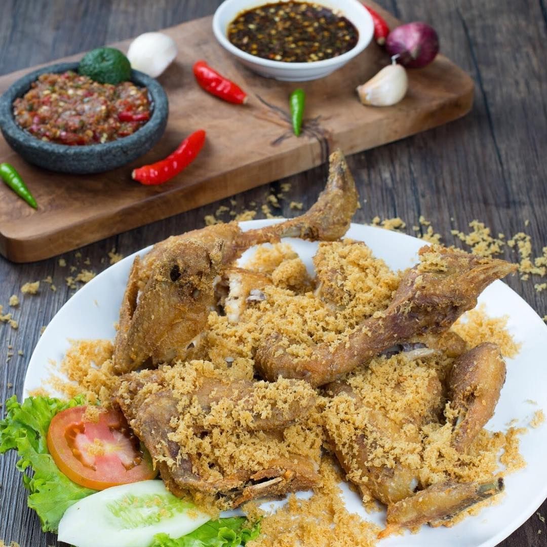 ayam goreng kremes