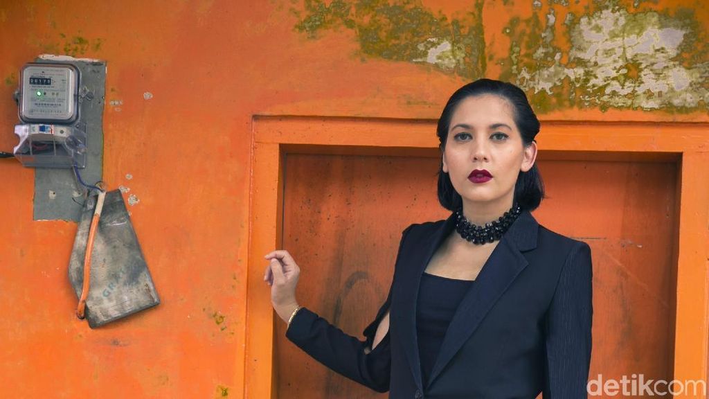 Yuk! Intip Serunya Pemotretan Bareng Hannah Al Rashid Yuk! Intip Serunya Pemotretan Bareng Hannah Al Rashid