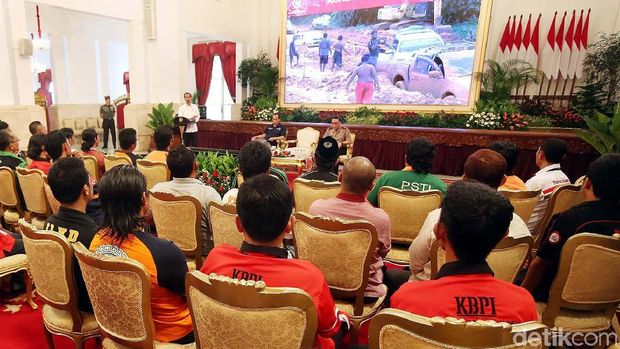 Pertemuan sopir truk dan Jokowi