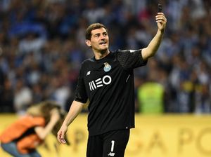 Iker Casillas Pensiun, Ini Aksi Kerennya di Bawah Mistar Gawang