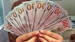 Situasi di Money Changer Saat Dolar AS Tembus Rp 14.000