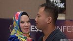 Intip Kemesraan Vicky Prasetyo dan Angel Lelga