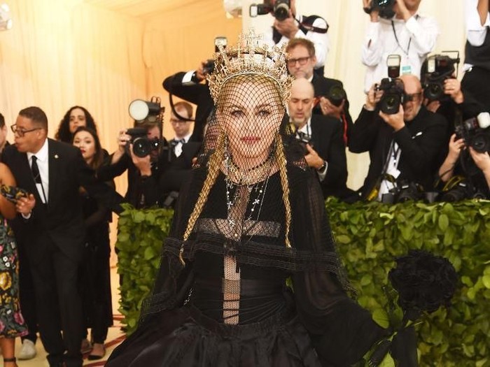 Madonna arrives at the Metropolitan Museum of Art Costume Institute Gala (Met Gala) to celebrate the opening of “Heavenly Bodies: Fashion and the Catholic Imagination” in the Manhattan borough of New York, U.S., May 7, 2018. REUTERS/Eduardo Munoz