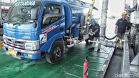 Jonan pun akan melakukan pantauan langsung seminggu memasuki bulan Ramadan serta memastikan penyelesaian kesiapan pasokan BBM jelang memasuki bulan puasa.