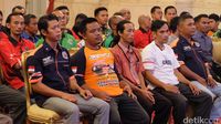 Para sopir truk yang datang mengadu ke Jokowi