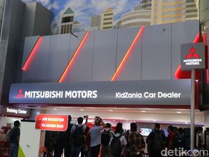 Anak-anak Ikut Berperan Memilih Mobil Buat Orang Tuanya