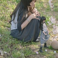 Wanita yang juga merupakan seniman ini pun mendapatkan popularitas dengan berbagai gambar cantik tentang dirinya dan mini me -nya di Twitter serta Instagram Foto: Instagram @iretaro