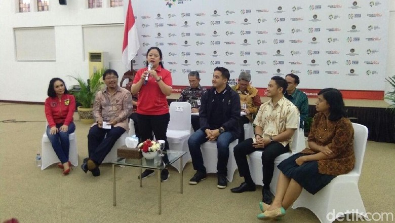 Menko PMK Lepas Kontingen Piala Dunia Anak Jalanan ke Moscow Menko PMK Lepas Kontingen Piala Dunia Anak Jalanan ke Moscow