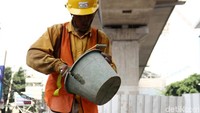 Rencananya ujicoba jalur MRT akan dilakukan pada Juni 2018. Tentunya jalan di bawah jalur MRT juga sudah harus rapih dong.