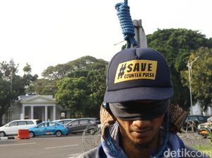 Ketika Pedagang Pulsa Gantung Diri di Depan Istana
