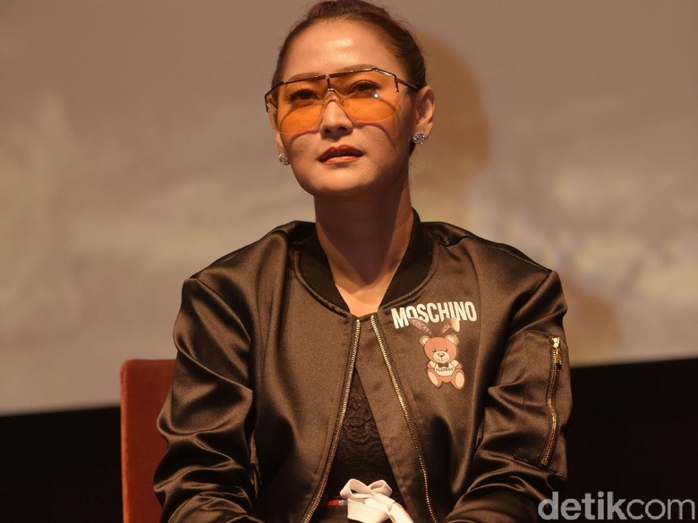 Kenangan Inul saat Hamil, Duduk di Bangku Persidangan hingga Hadapi Preman Kenangan Inul saat Hamil, Duduk di Bangku Persidangan hingga Hadapi Preman