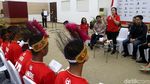 Puan Lepas Kontingen Piala Dunia Anak Jalanan ke Moskow