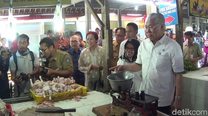 Menteri Perdagangan (Mendag) Enggartiasto Lukita/Foto: Nandhang Astika Menteri Perdagangan (Mendag) Enggartiasto Lukita/Foto: Nandhang Astika