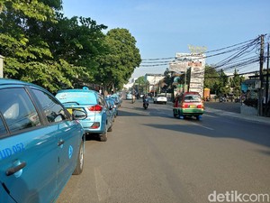 Mogok Angkot di Bandung Tak Jadi, Sopir: Mending Narik