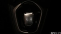 Transmisi di Datsun GO+ Panca masih manual. Foto: Rifkianto Nugroho
