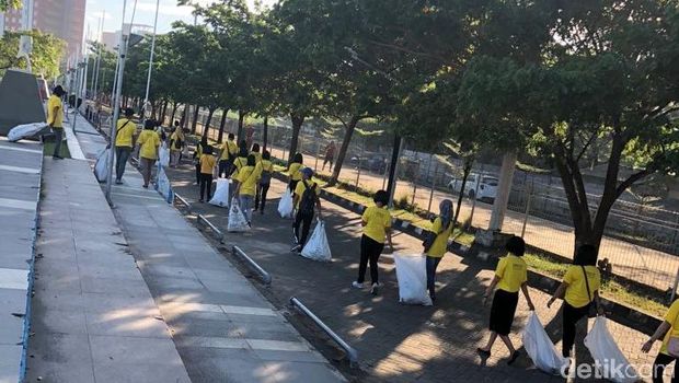 Aksi Bersih Sampah Laut di Hari Terakhir MIWF 2018