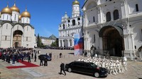 Senat Aurus adalah proyek prestise bagi Kremlin, di tengah upaya untuk mengurangi ketergantungan impor barang produksi dan teknologi pada Barat setelah Rusia dikenai sanksi pada tahun 2014. (Reuters)