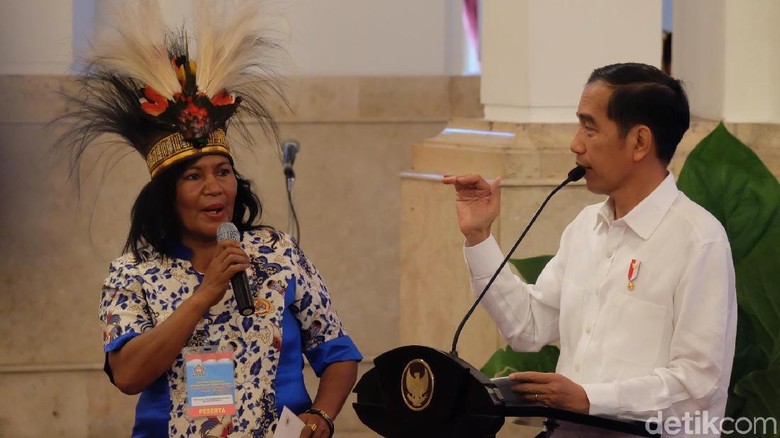 Bikin Kaget Jokowi, Nelayan Perempuan di Papua Bisa Tangkap Buaya Bikin Kaget Jokowi, Nelayan Perempuan di Papua Bisa Tangkap Buaya