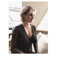 Meski sudah diberi warisan, Katharina mengaku jika ia akan tetap bekerja.  Aku bisa saja memilih untuk tidak bekerja dan tidak melakukan apa-apa tapi aku ingin menjadi bagian dari komunitas itu dan menantikannya, katanya pada majalah korporat perusahaan.  Foto: Instagram Katharina Andresen