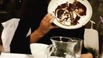 Begini Serunya Gaya si Cantik Gal Gadot Saat Masak dan Makan!