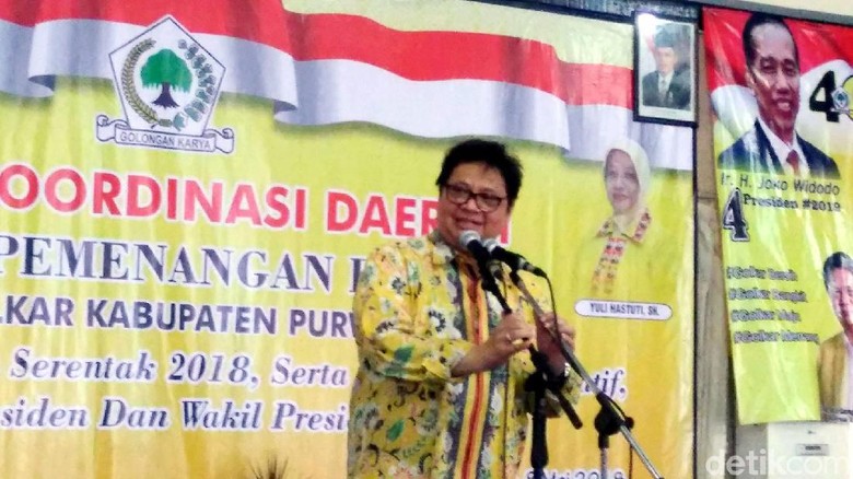 Luhut-Sri Mulyani Pose Satu Jari, Airlangga: Simbol Itu Biasa Saja Luhut-Sri Mulyani Pose Satu Jari, Airlangga: Simbol Itu Biasa Saja
