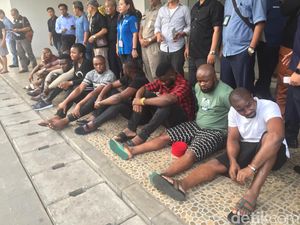 16 WNA Terjaring Razia di Bassura City Jaktim