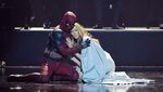 Foto: Liburannya Penari Deadpool di Video Klip Celine Dion