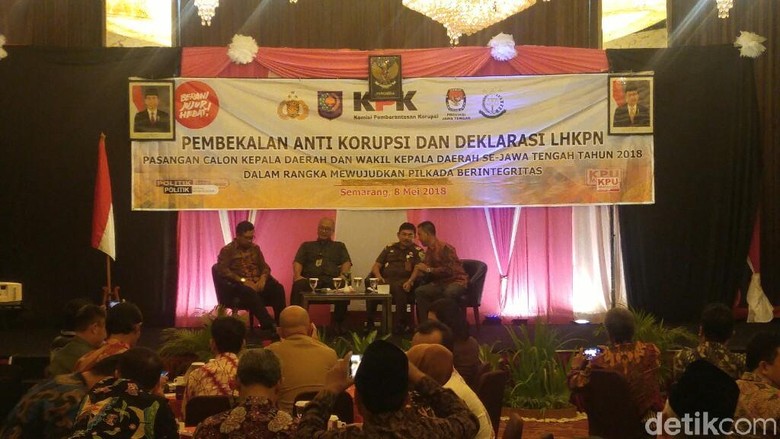 KPK Bekali Antikorupsi Pada 23 Paslon Kepala Daerah di Jateng KPK Bekali Antikorupsi Pada 23 Paslon Kepala Daerah di Jateng