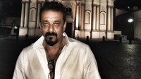 Selain India, Sanjay juga jalan-jalan ke luar negeri. Sebut saja Dubai, China, Italia, Prancis, Polandia, Tanzania, Yunani, dan masih banyak lagi. (duttsanjay/ Instagram)